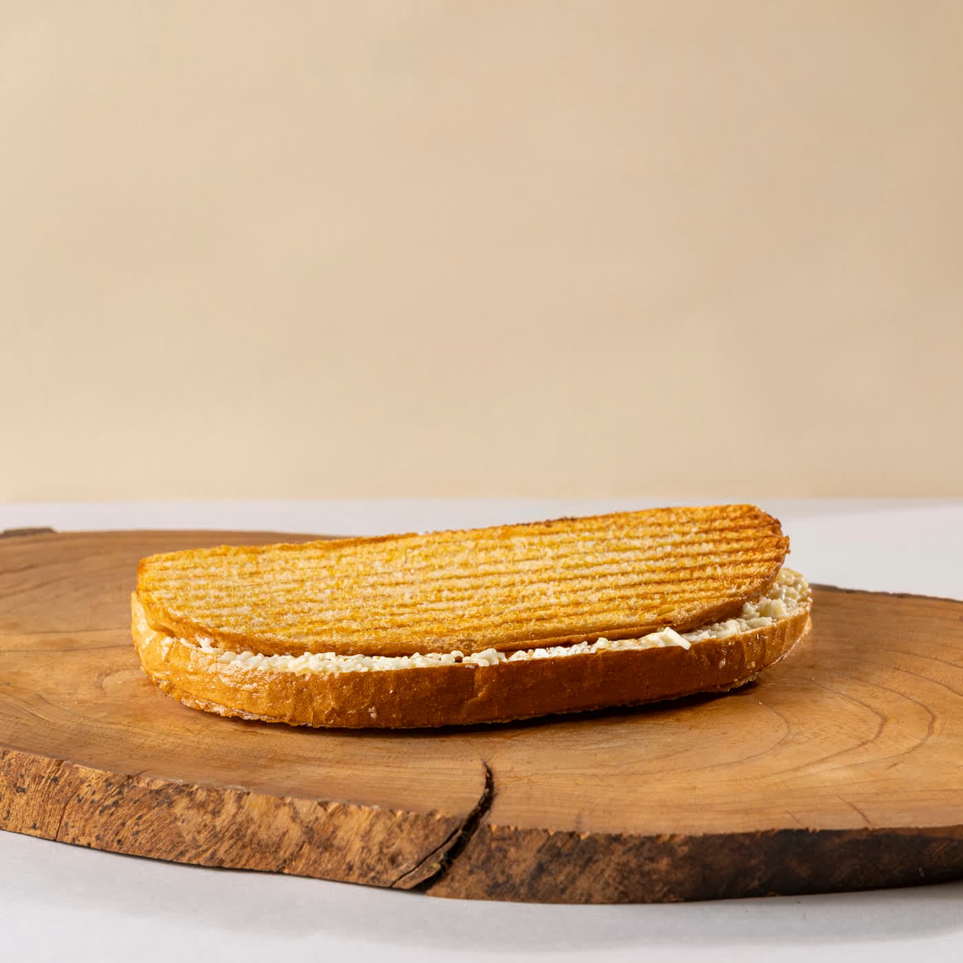 Beyaz Peynirli Tost