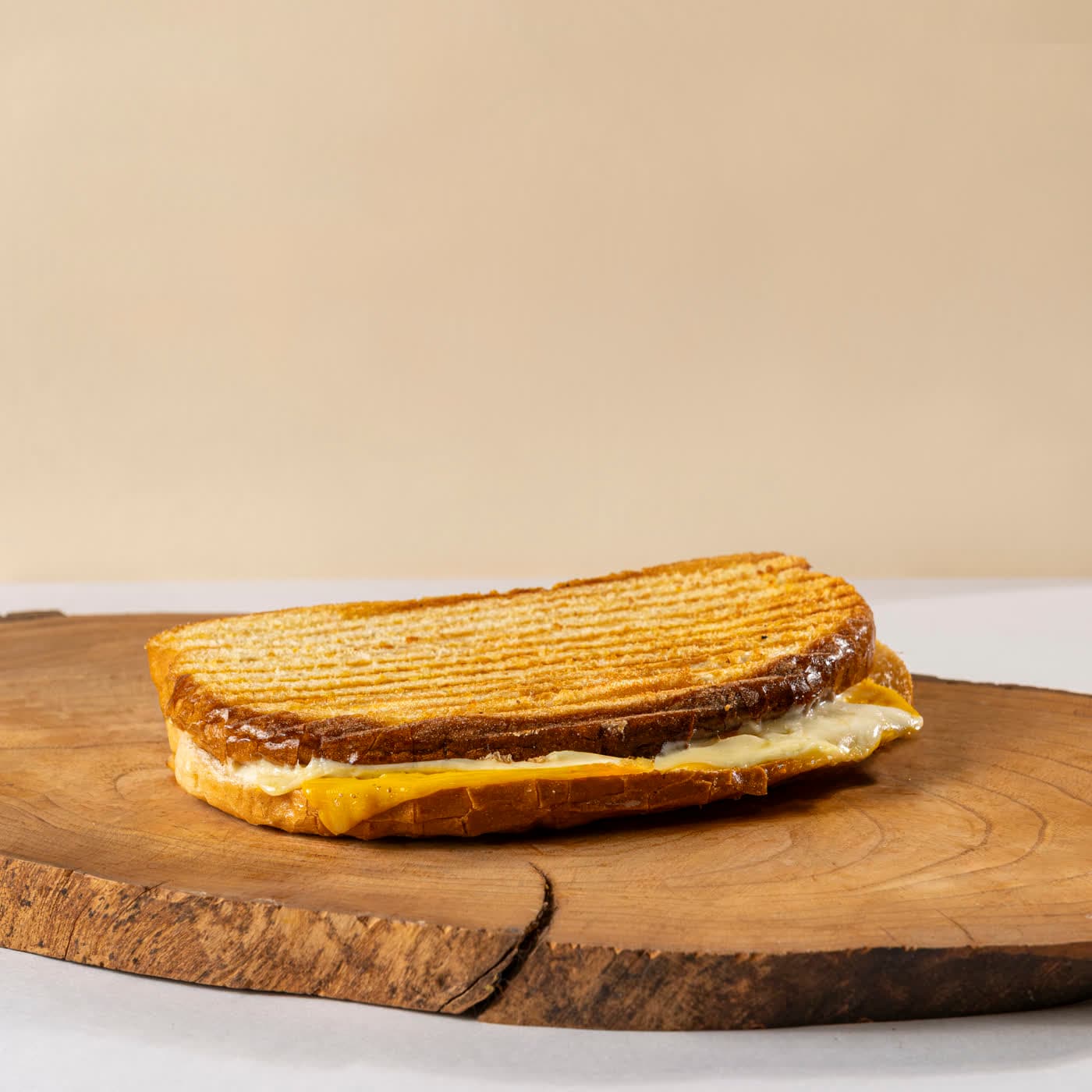 Dört Peynirli Tost